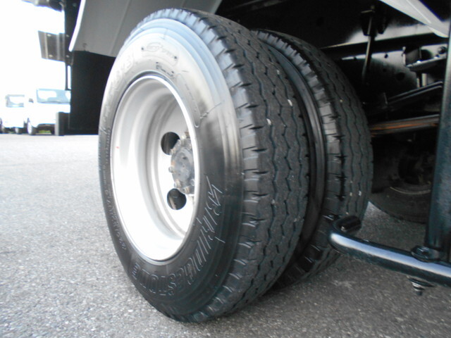 三菱ふそうキャンターダンプ小型（2t・3t）[写真26]