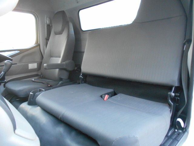 三菱ふそうキャンターダンプ小型（2t・3t）[写真30]