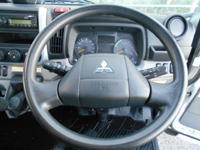 三菱ふそうキャンターダンプ小型（2t・3t）[写真31]