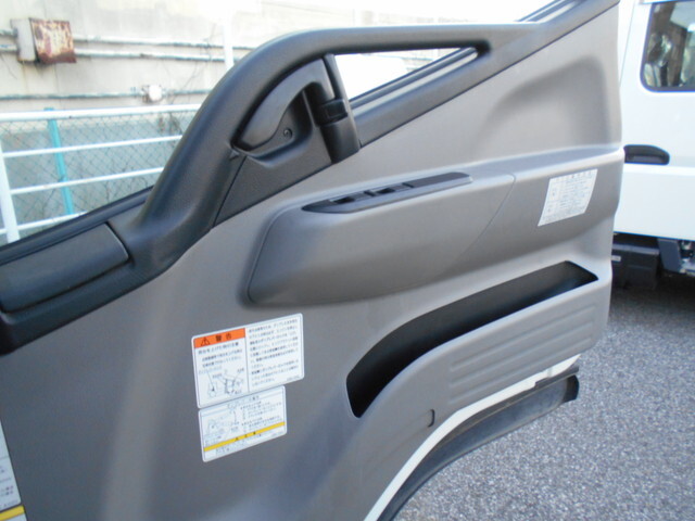 三菱ふそうキャンターダンプ小型（2t・3t）[写真37]