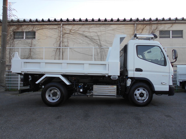 三菱ふそうキャンターダンプ小型（2t・3t）[写真09]