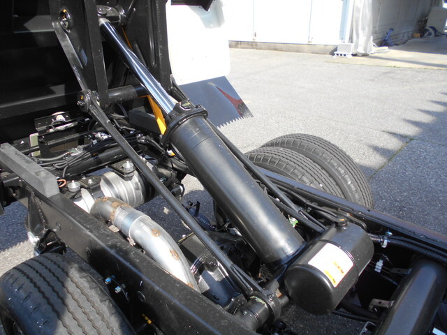 三菱ふそうキャンターダンプ小型（2t・3t）[写真19]