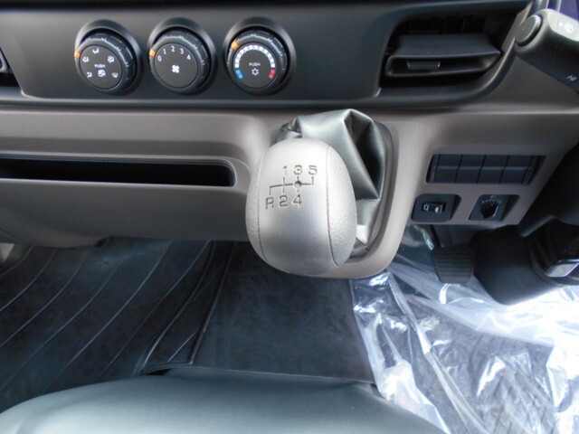 三菱ふそうキャンターダンプ小型（2t・3t）[写真29]