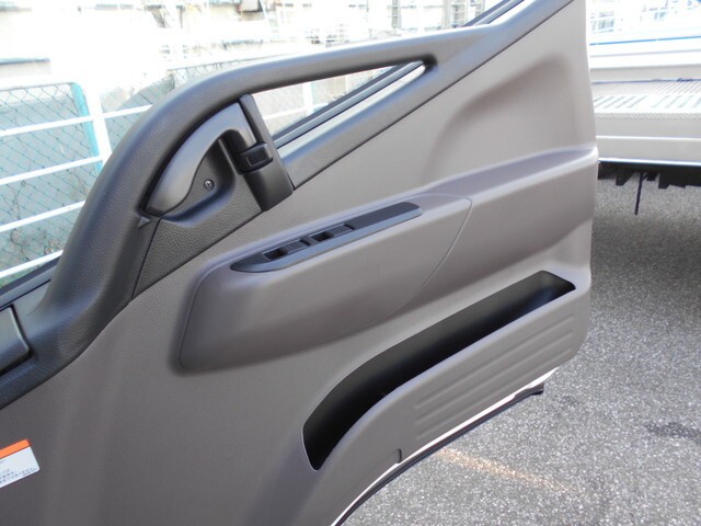 三菱ふそうキャンターダンプ小型（2t・3t）[写真36]