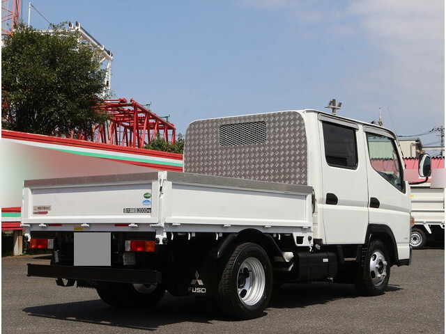 三菱ふそうキャンターダブルキャブ（Wキャブ）小型（2t・3t）[写真03]