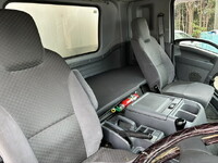 いすゞフォワード冷凍車（冷蔵車）中型（4t）[写真23]