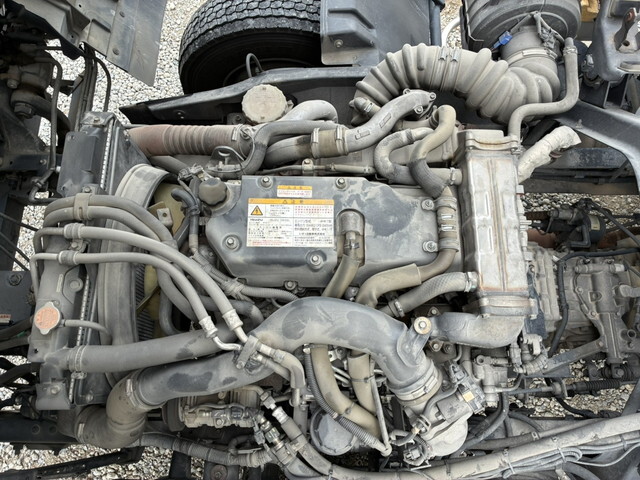 いすゞフォワード冷凍車（冷蔵車）中型（4t）[写真37]