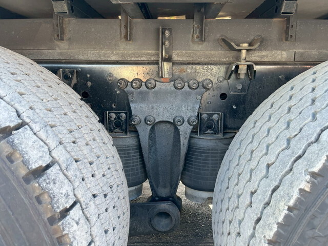 日野プロフィアアルミブロック大型（10t）[写真24]