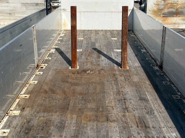 日野プロフィアアルミブロック大型（10t）[写真06]