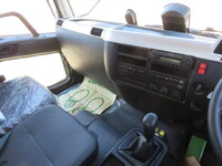 三菱ふそうファイターダンプ中型（4t）[写真14]