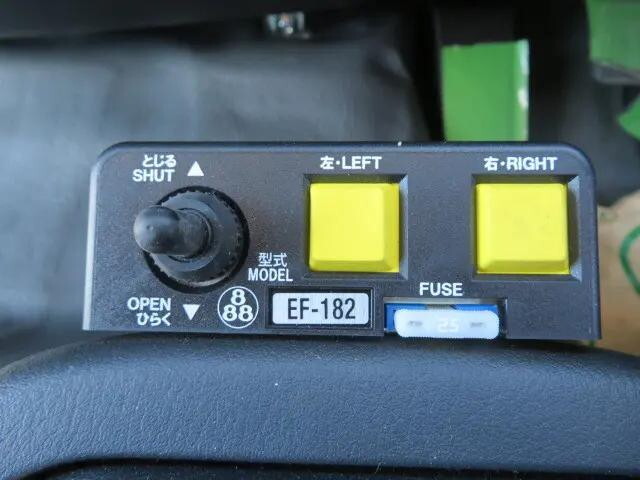 三菱ふそうファイターダンプ中型（4t）[写真19]