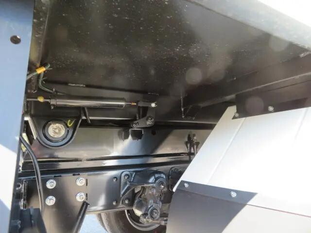 三菱ふそうファイターダンプ中型（4t）[写真33]