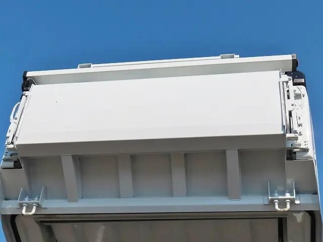 三菱ふそうキャンターパッカー車（塵芥車）小型（2t・3t）[写真23]