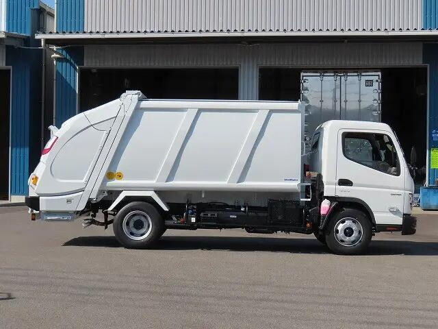 三菱ふそうキャンターパッカー車（塵芥車）小型（2t・3t）[写真04]