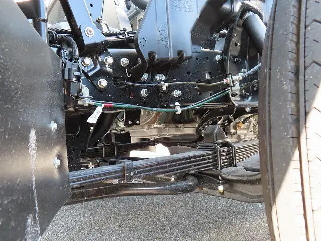 三菱ふそうキャンターパッカー車（塵芥車）小型（2t・3t）[写真40]