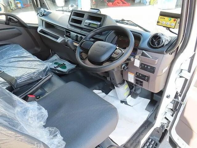 三菱ふそうキャンターパッカー車（塵芥車）小型（2t・3t）[写真08]