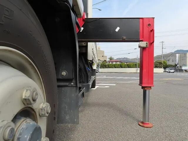 いすゞフォワードクレーン4段中型（4t）[写真24]