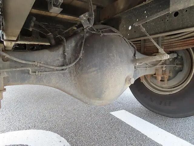 いすゞフォワードクレーン4段中型（4t）[写真37]