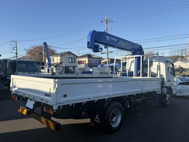 三菱ふそうキャンタークレーン4段小型（2t・3t）[写真04]