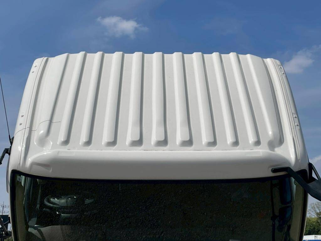 日野プロフィアセルフクレーン4段大型（10t）[写真19]