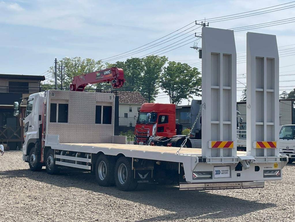 日野プロフィアセルフクレーン4段大型（10t）[写真02]