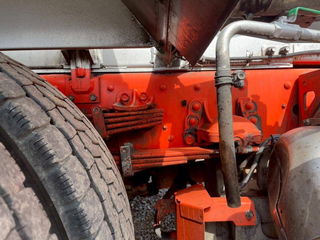 いすゞフォワードミキサー車（コンクリートミキサー）増トン（6t・8t）[写真15]