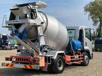 いすゞフォワードミキサー車（コンクリートミキサー）増トン（6t・8t）[写真05]