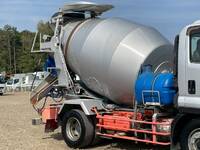 いすゞフォワードミキサー車（コンクリートミキサー）増トン（6t・8t）[写真06]