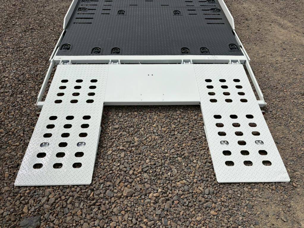 日野デュトロセーフティローダー小型（2t・3t）[写真11]