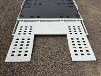 日野デュトロセーフティローダー小型（2t・3t）[写真12]