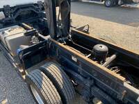 UDトラックスクオンダンプ大型（10t）[写真16]