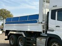 UDトラックスクオンダンプ大型（10t）[写真06]