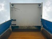 UDトラックスクオンダンプ大型（10t）[写真08]