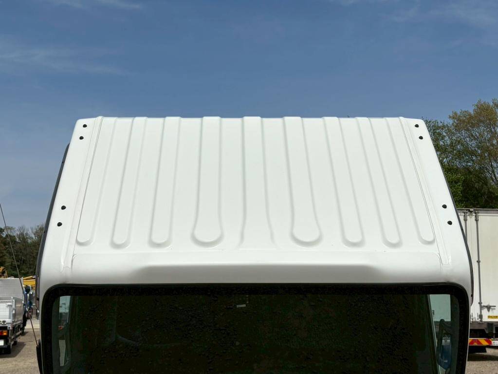 いすゞエルフ冷凍車（冷蔵車）小型（2t・3t）[写真17]