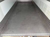 いすゞエルフ冷凍車（冷蔵車）小型（2t・3t）[写真09]