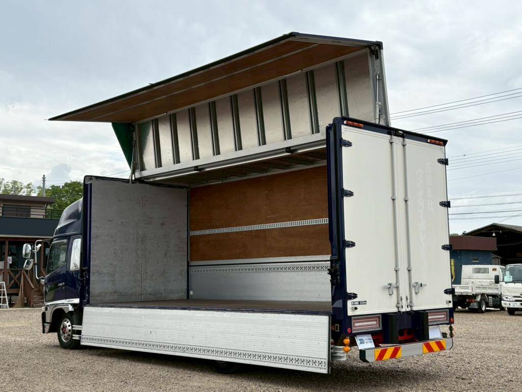 日野レンジャーアルミウイング中型（4t）[写真12]