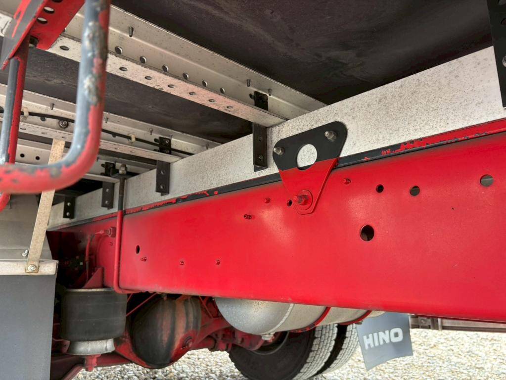 日野レンジャーアルミウイング中型（4t）[写真14]