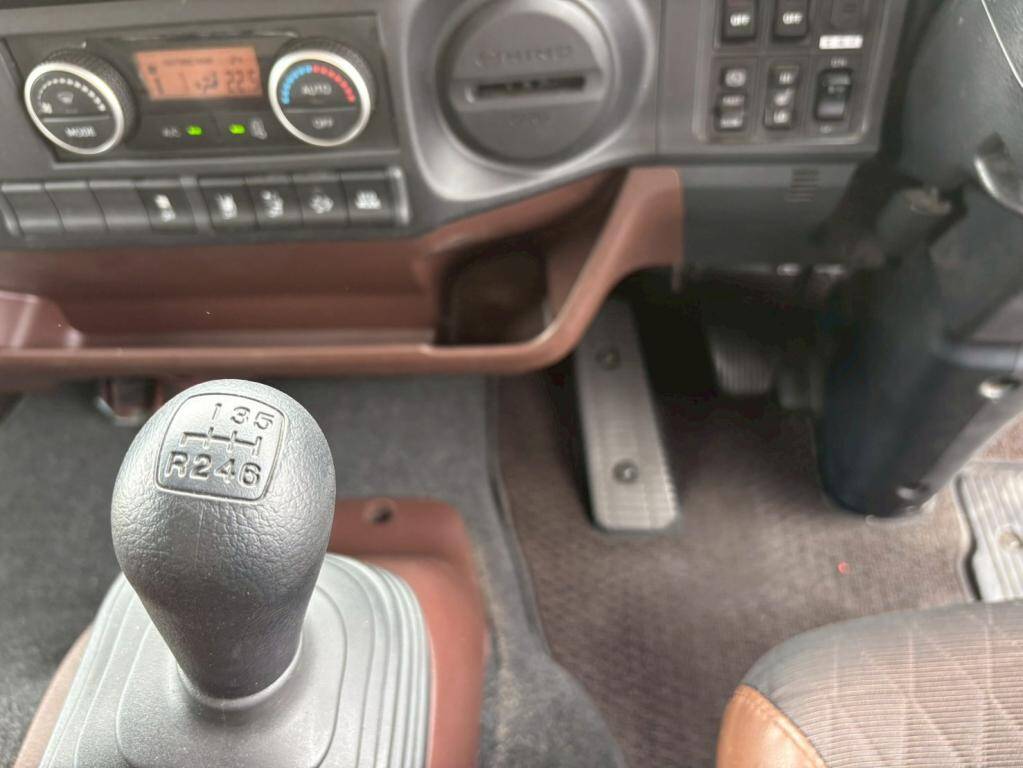 日野レンジャーアルミウイング中型（4t）[写真21]