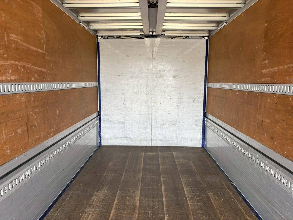 日野レンジャーアルミウイング中型（4t）[写真07]