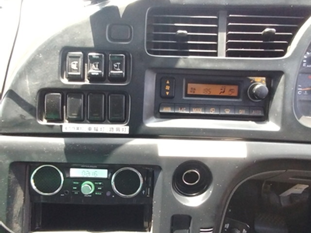 いすゞギガダンプ大型（10t）[写真28]