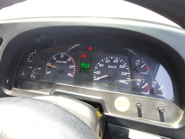 いすゞギガダンプ大型（10t）[写真30]