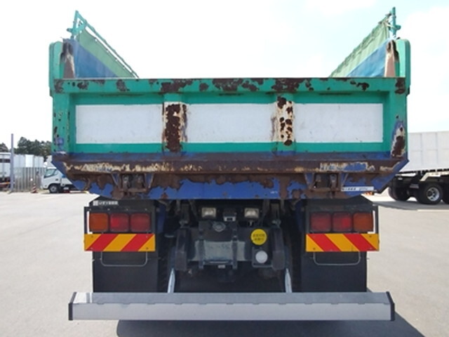 いすゞギガダンプ大型（10t）[写真07]