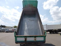 いすゞギガダンプ大型（10t）[写真09]