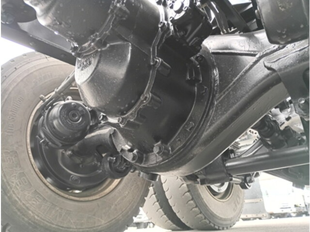 いすゞギガダンプ大型（10t）[写真10]