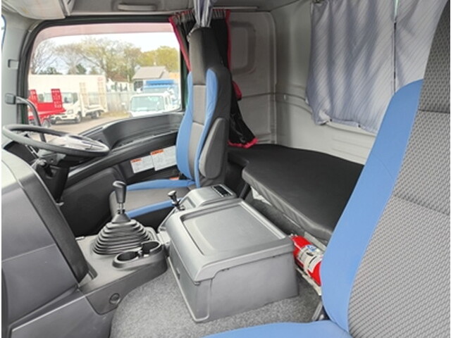 いすゞギガダンプ大型（10t）[写真24]