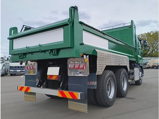 いすゞギガダンプ大型（10t）[写真04]