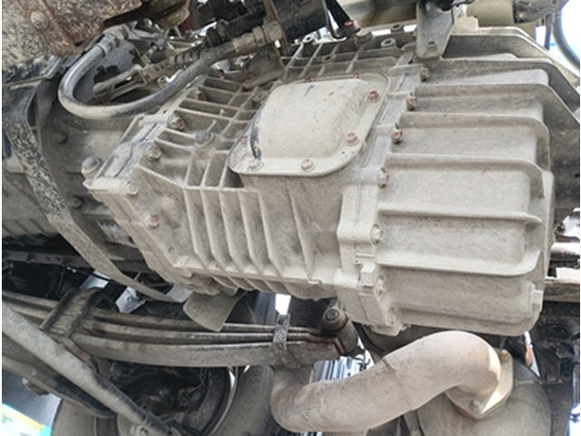 日野プロフィアミキサー車（コンクリートミキサー）大型（10t）[写真14]