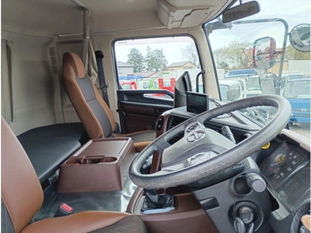 日野プロフィアミキサー車（コンクリートミキサー）大型（10t）[写真24]