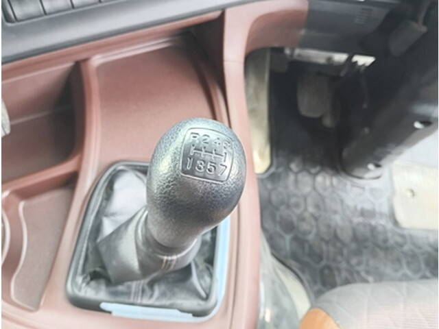 日野プロフィアミキサー車（コンクリートミキサー）大型（10t）[写真29]