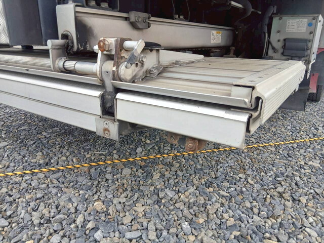 日野レンジャー冷凍車（冷蔵車）中型（4t）[写真16]